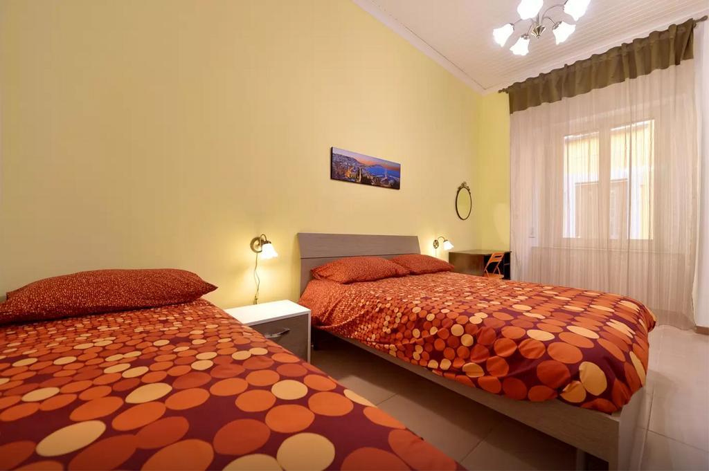 Trimarchi House * Napels